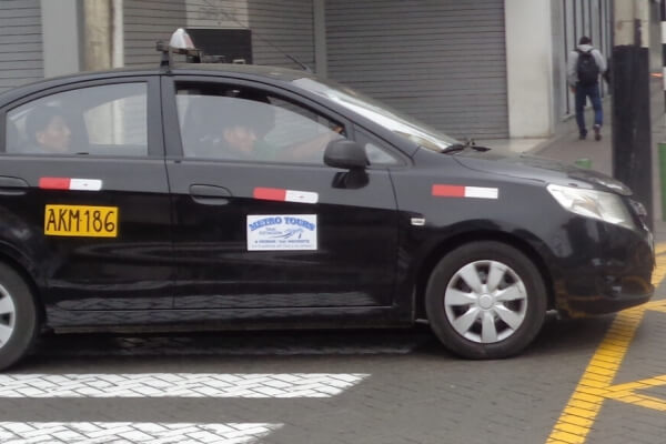 Taxis in Lima - Digital Nomads Peru